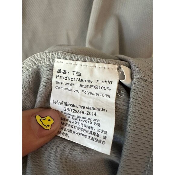 Men’s size large Gray T-shirt - Picture 5 of 7